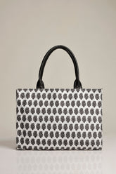 MONOCHROME CANVAS - M016 Muzeri
